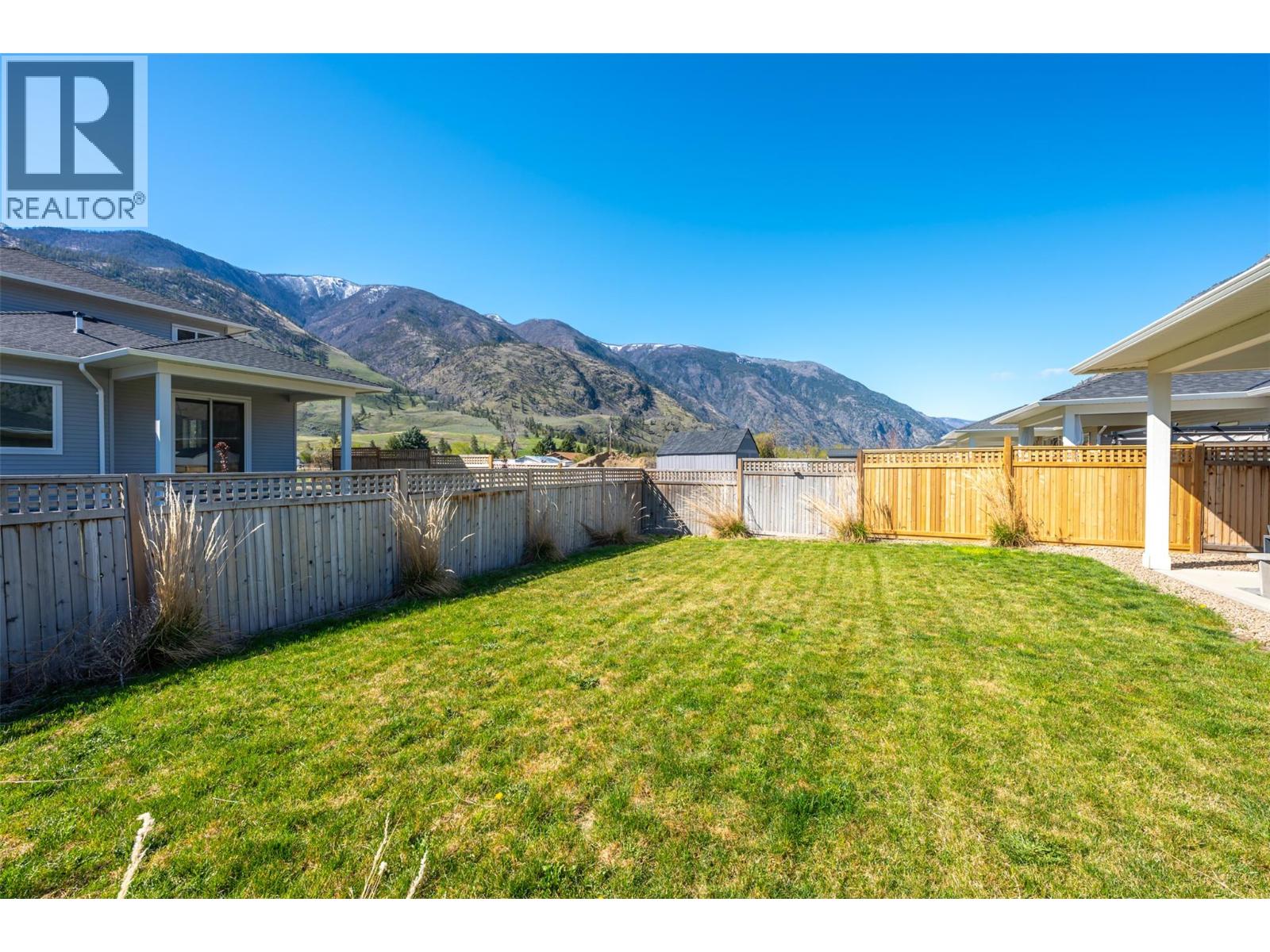 397 10th Avenue, Keremeos