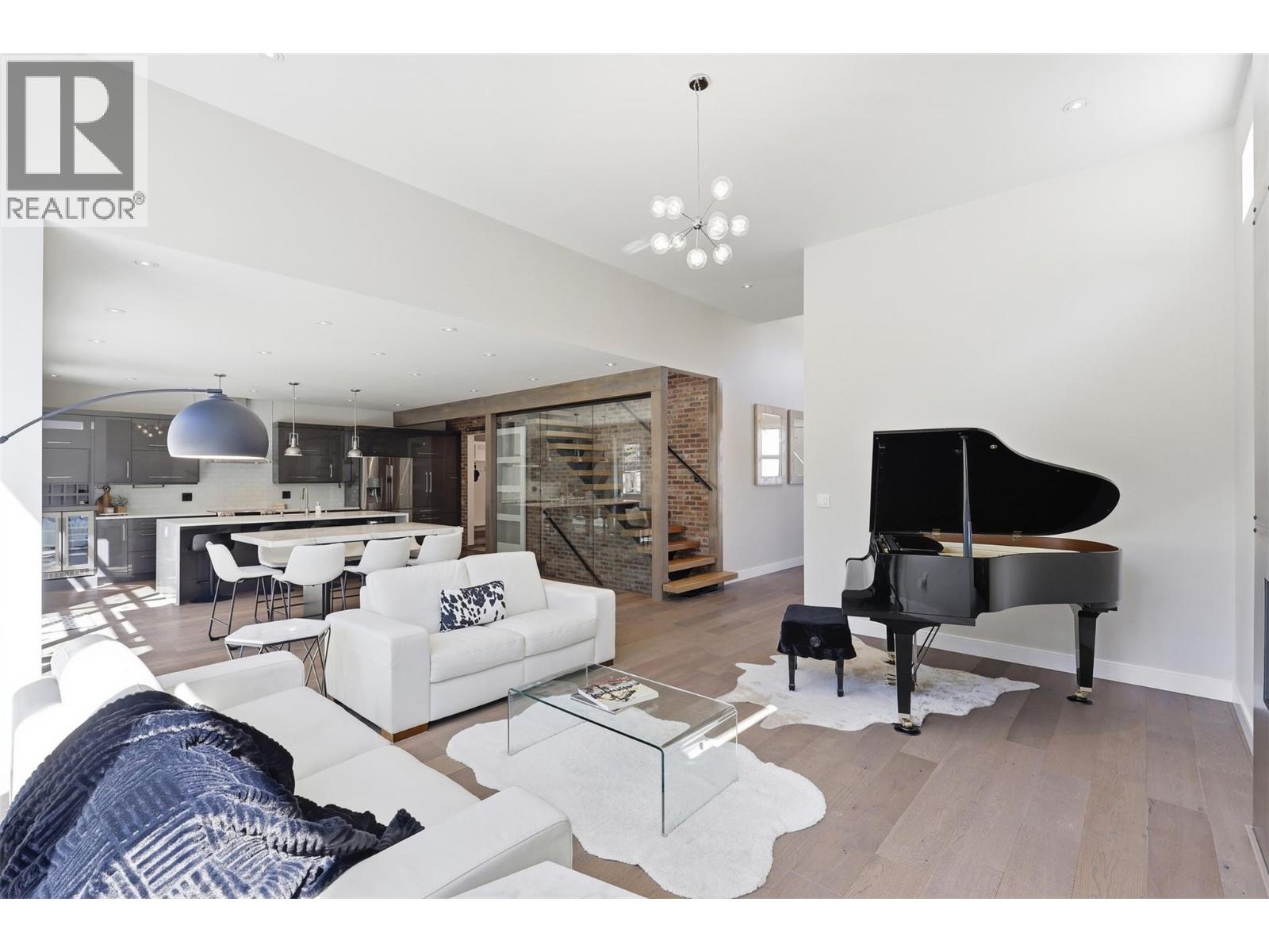 1270 ROCKCRESS DRIVE - 12