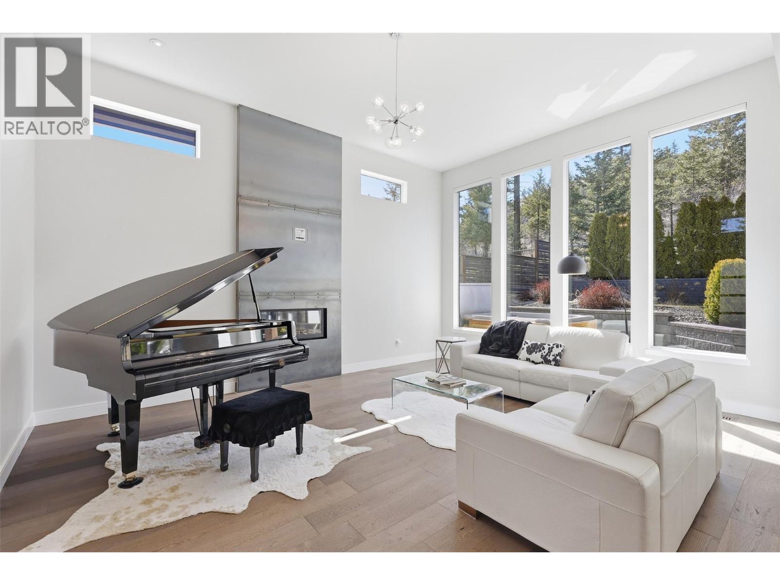 1270 ROCKCRESS DRIVE - 3