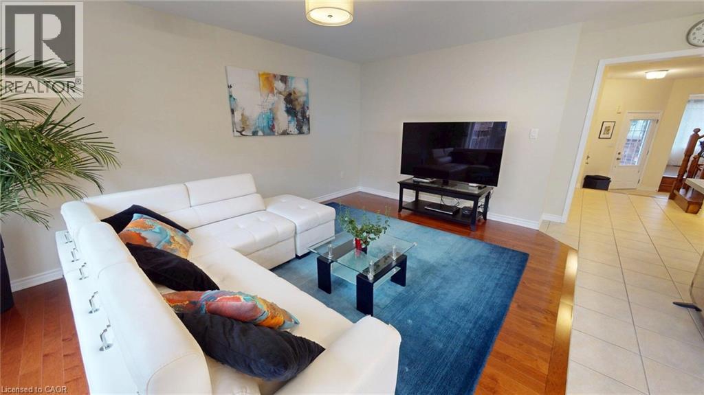 293 REIS Place - 7