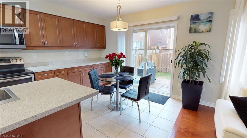 293 REIS Place - 8