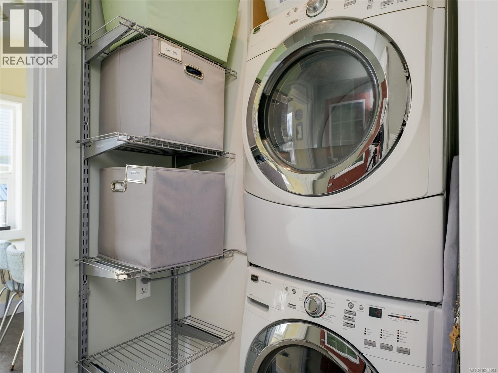 1064 Colville Rd, Esquimalt