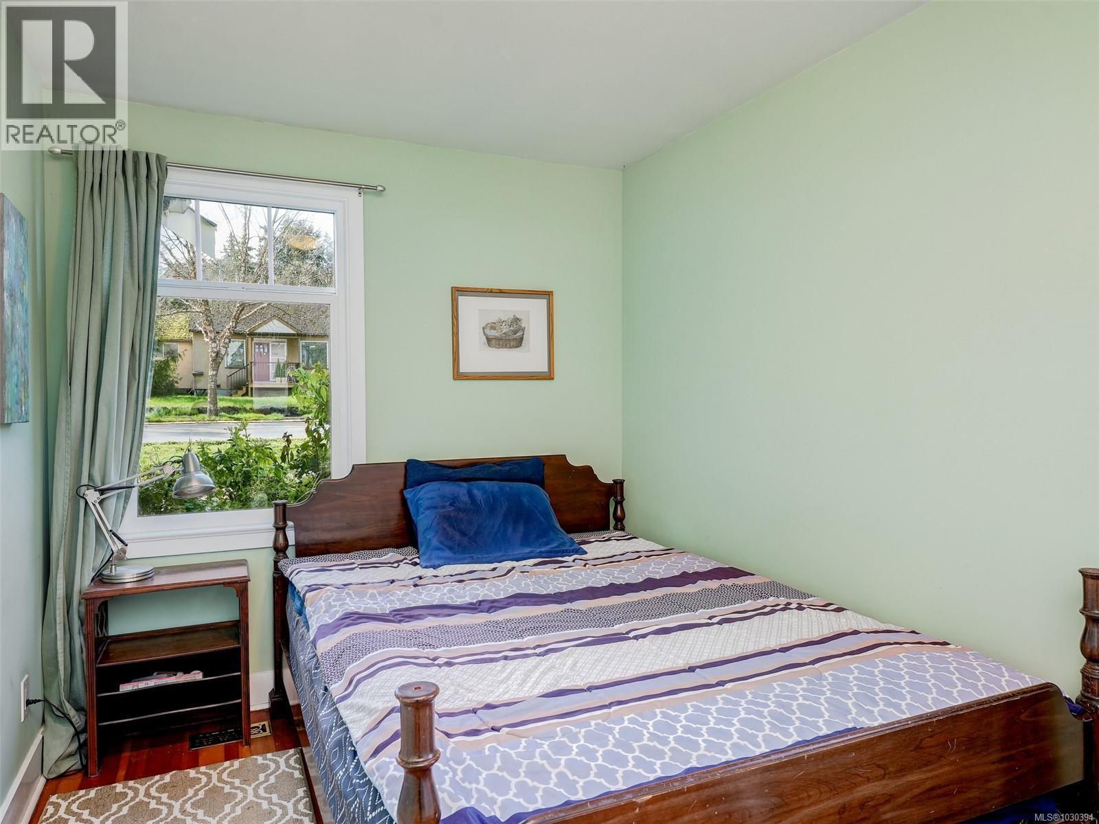 1064 Colville Rd, Esquimalt