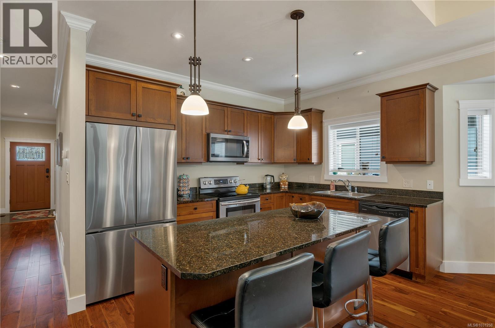 5 48 McPhedran Rd S, Campbell River