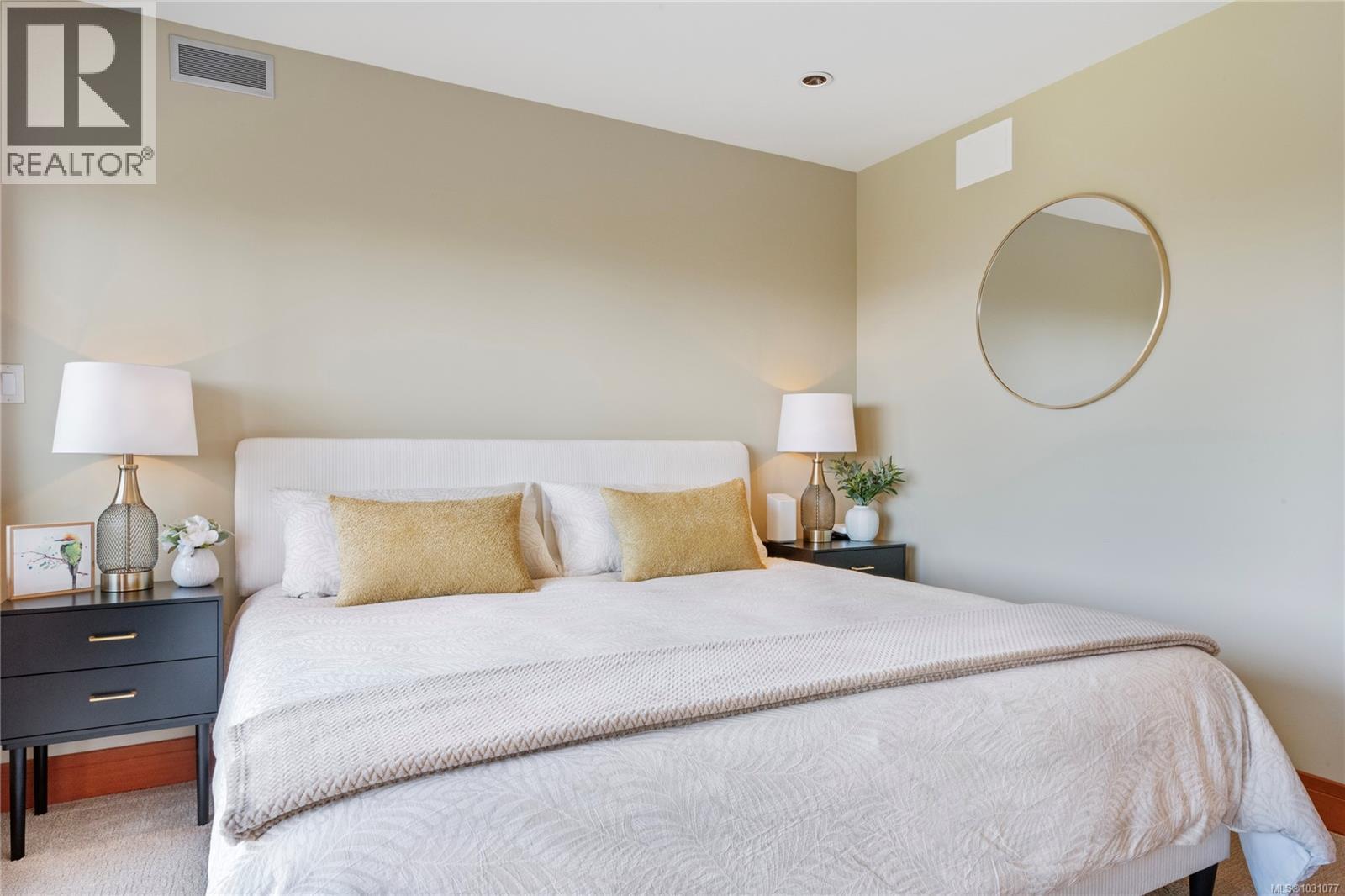 8100 Woodwyn Terr, Central Saanich