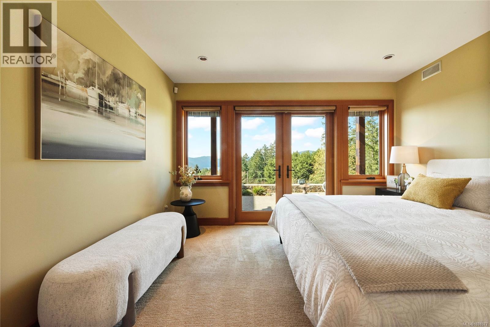 8100 Woodwyn Terr, Central Saanich