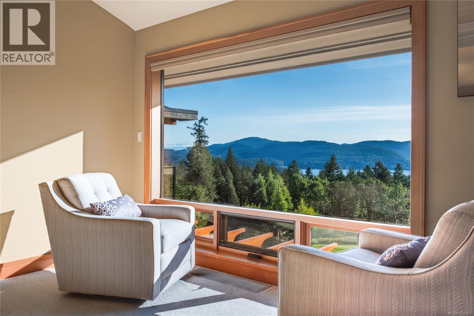 8100 Woodwyn Terr, Central Saanich