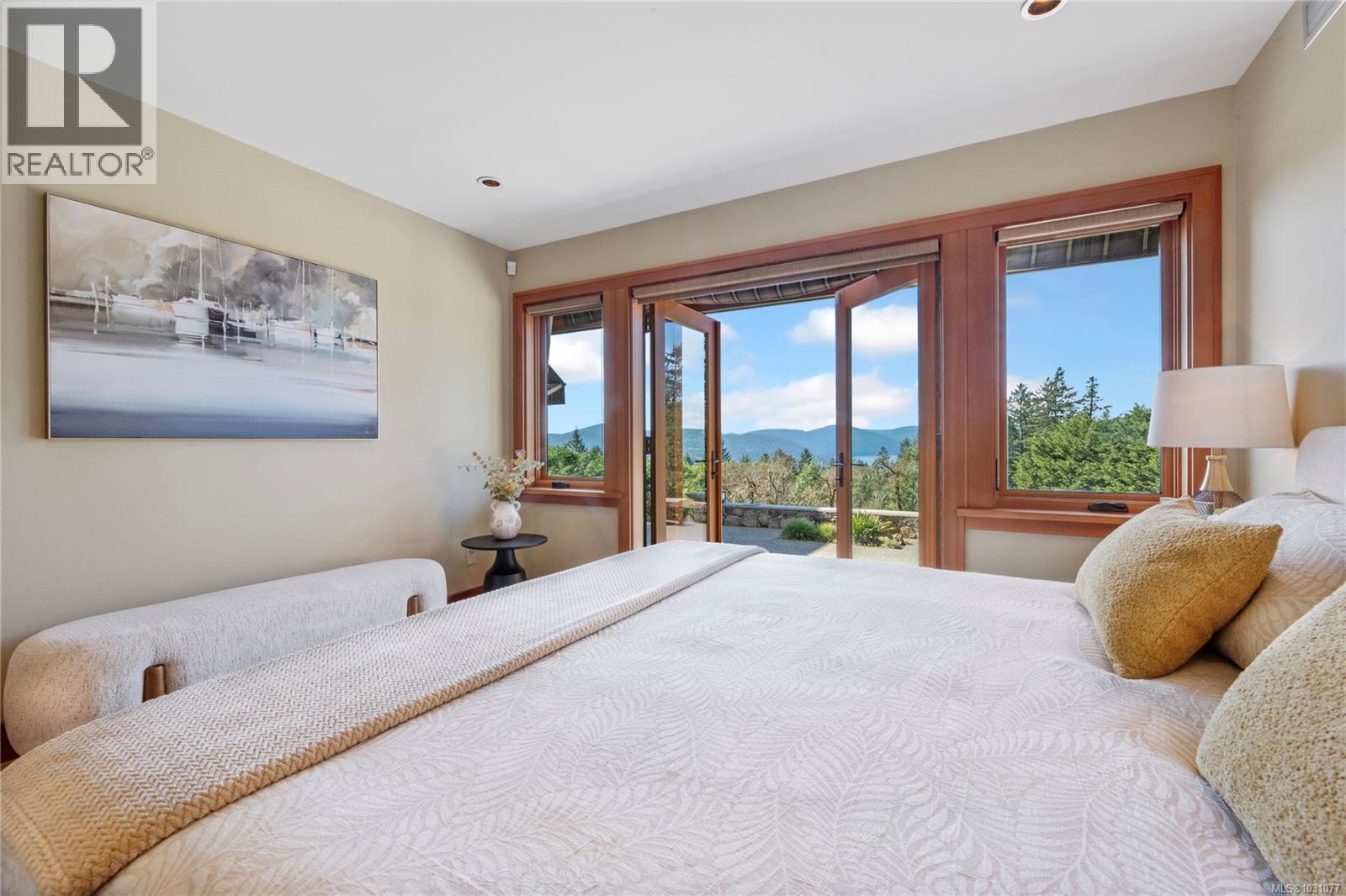 8100 Woodwyn Terr, Central Saanich