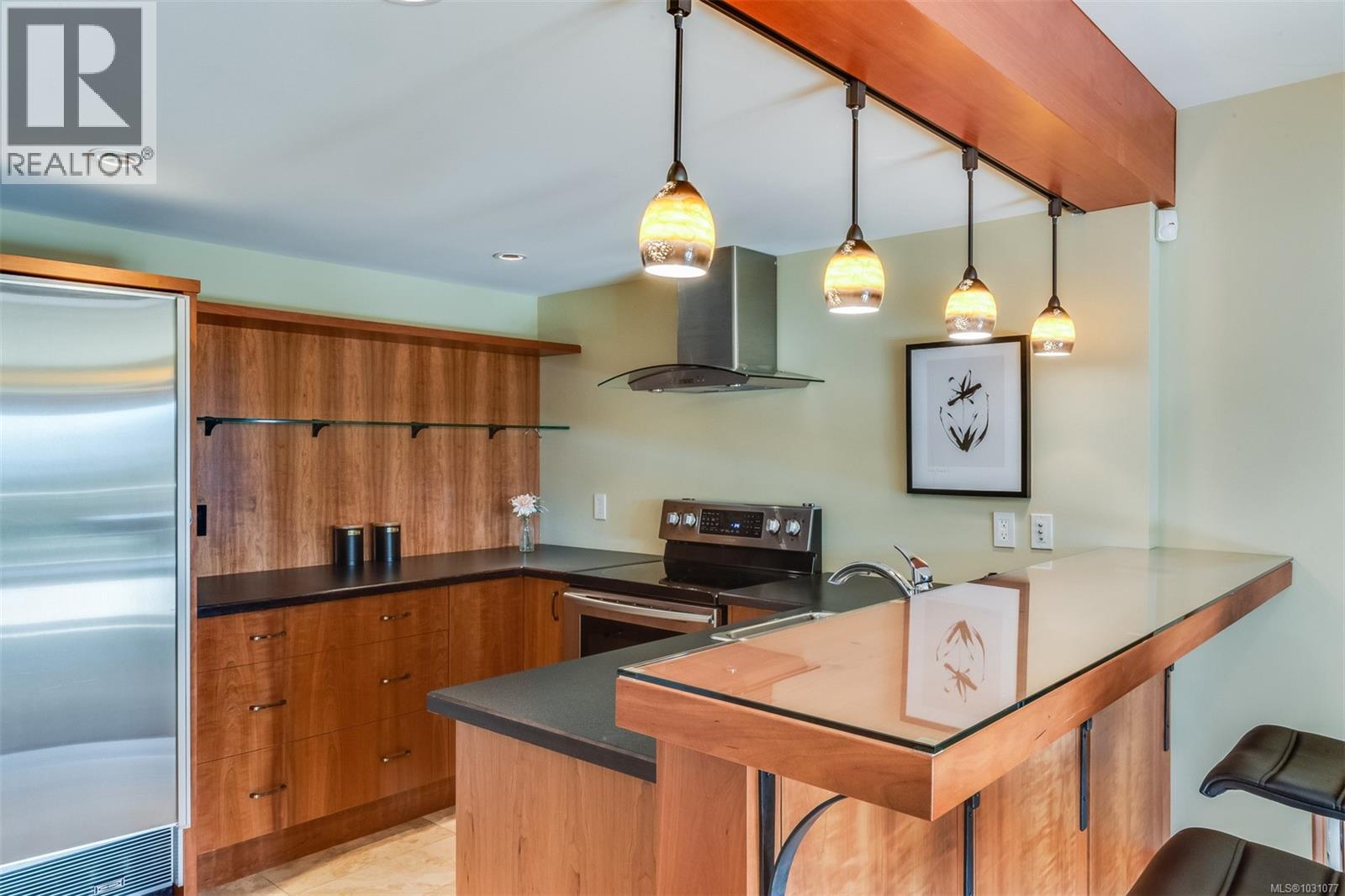 8100 Woodwyn Terr, Central Saanich