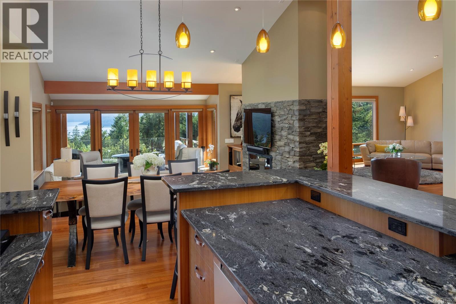 8100 Woodwyn Terr, Central Saanich