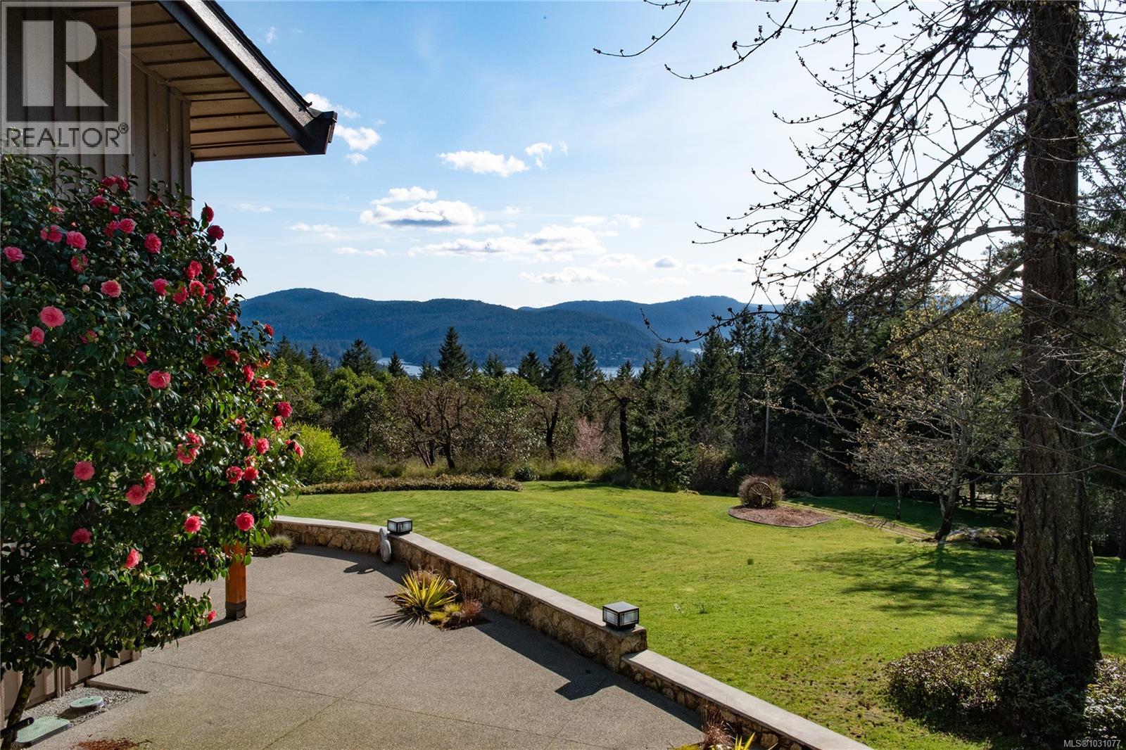 8100 Woodwyn Terr, Central Saanich