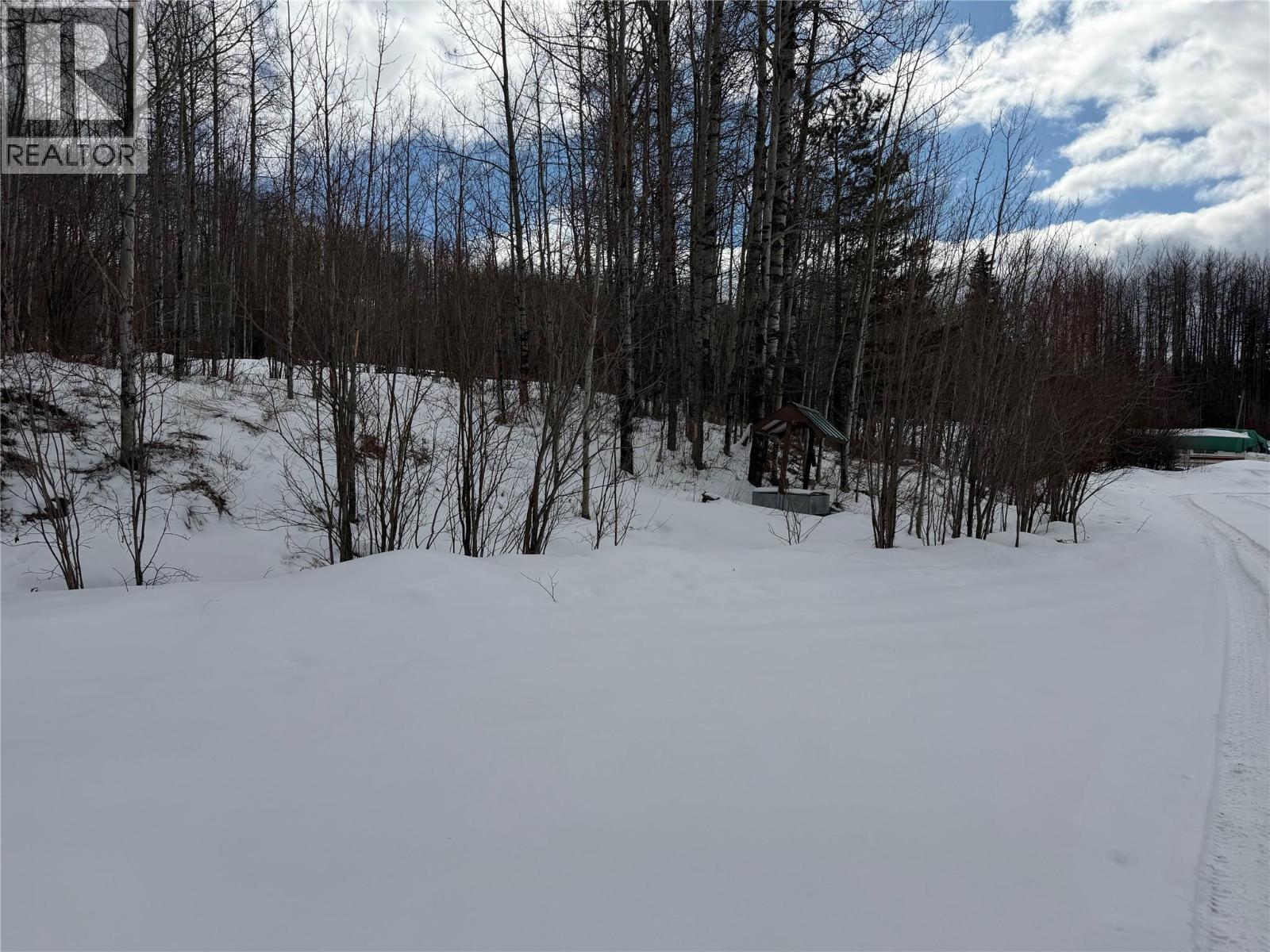 16996 52 HIGHWAY E - 8