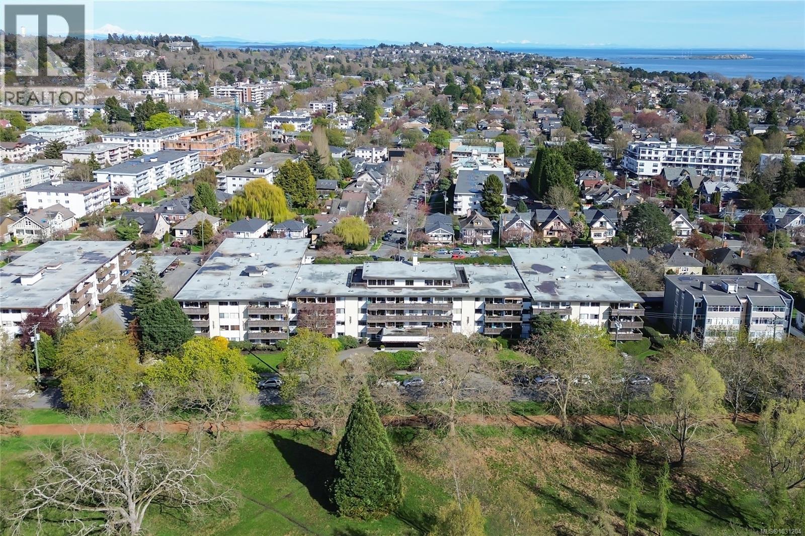 422 964 Heywood Ave, Victoria