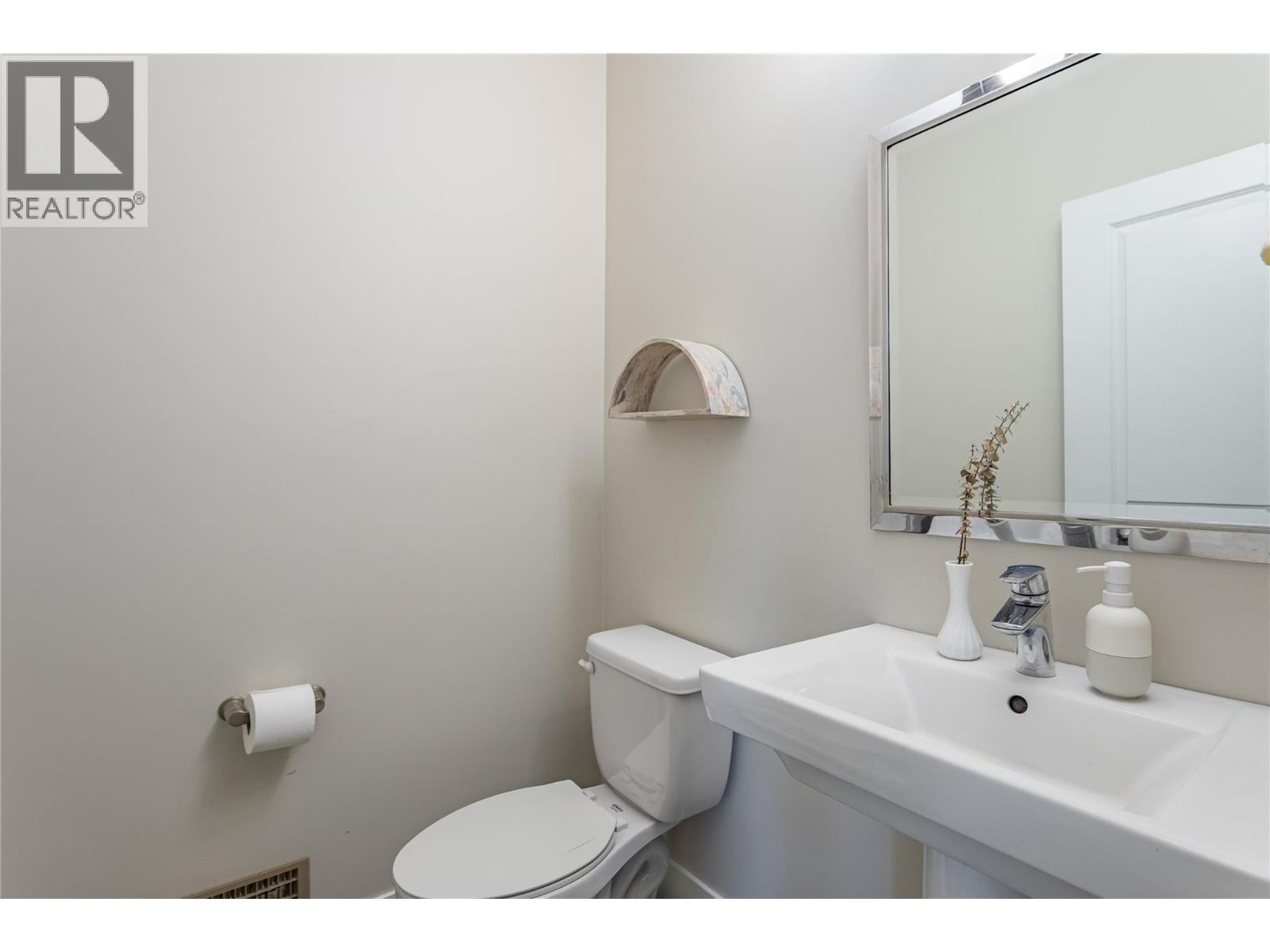 3620 Brown Road Unit# 10, West Kelowna