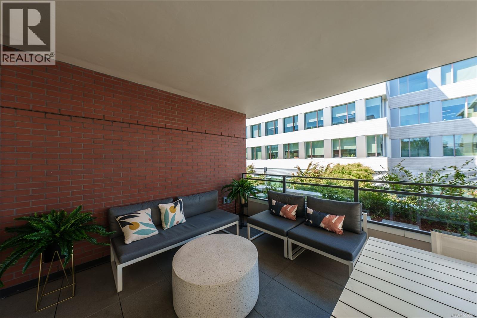 101 550 Michigan Street, Victoria