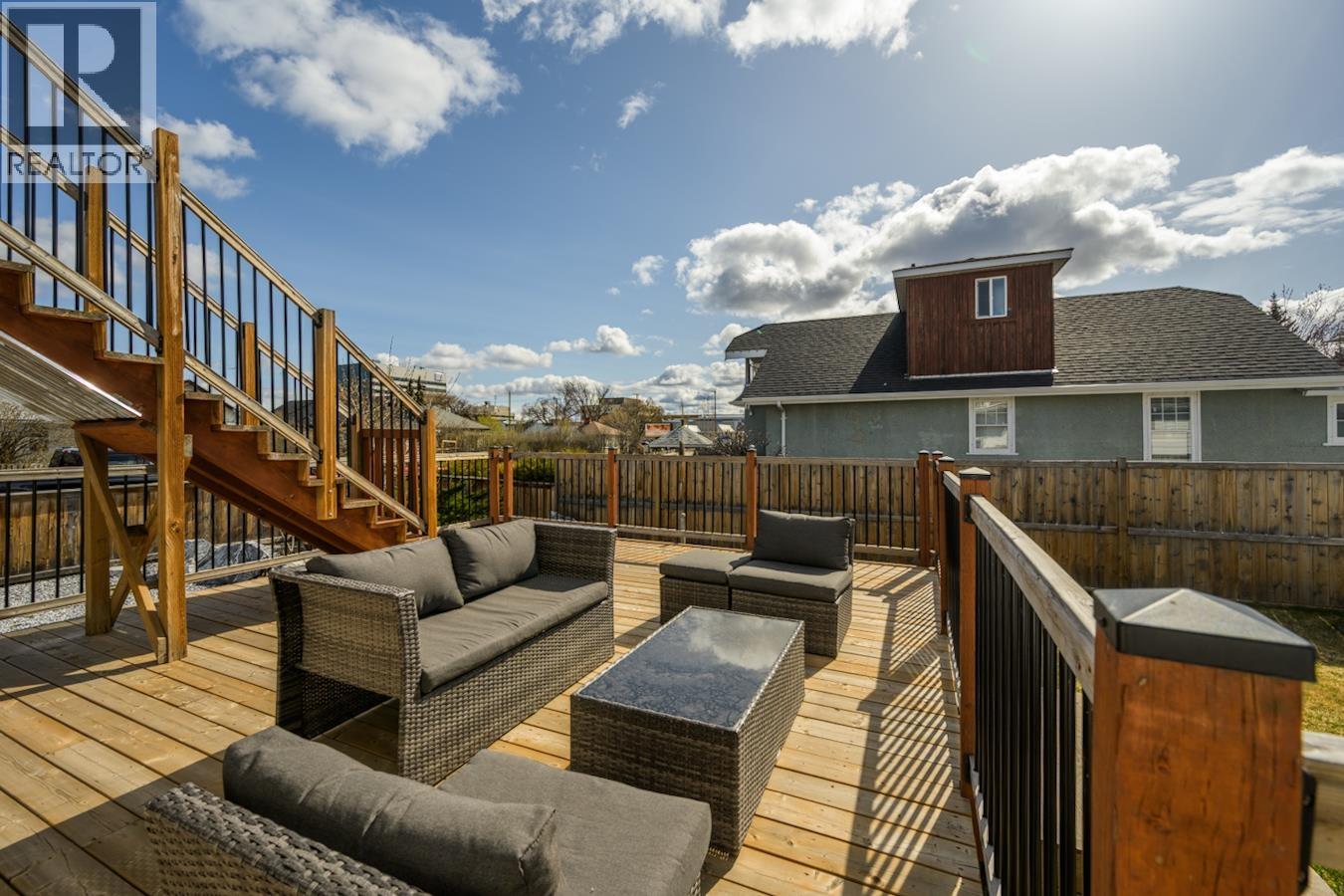 1675 5TH AVENUE - 32