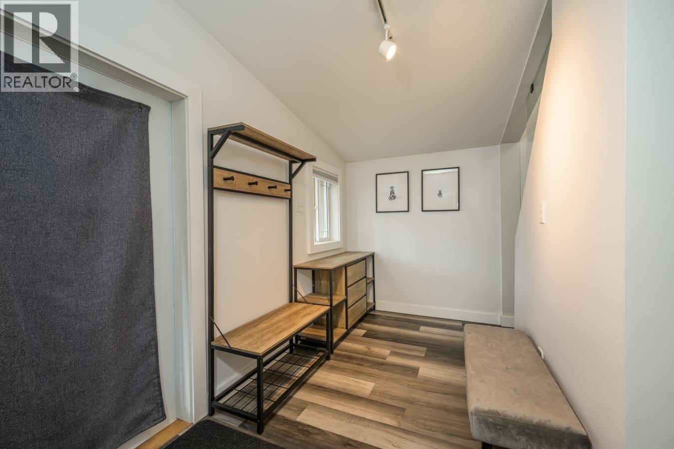 1675 5TH AVENUE - 14