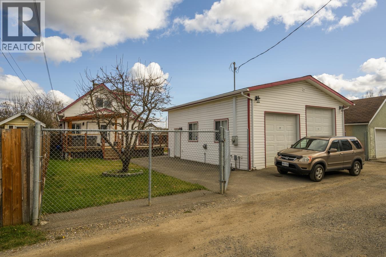 1675 5TH AVENUE - 40