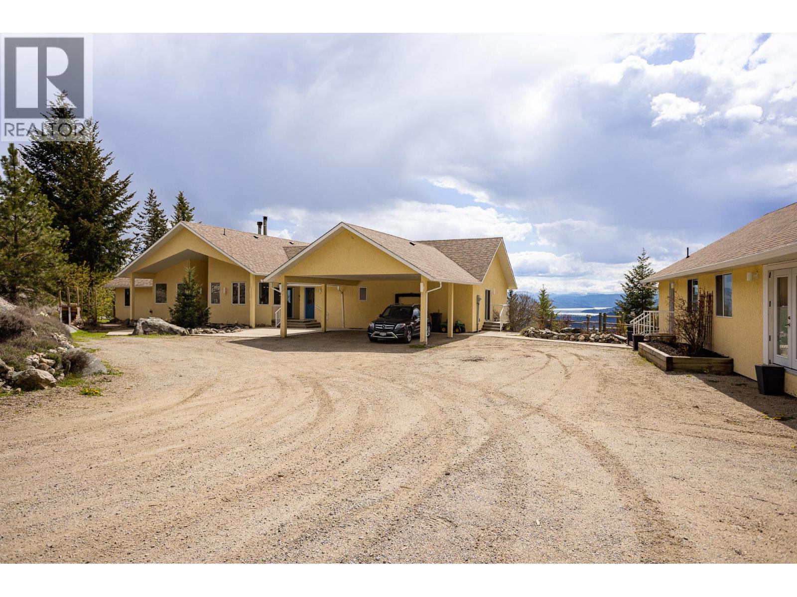  6720 Langley Court, Kelowna