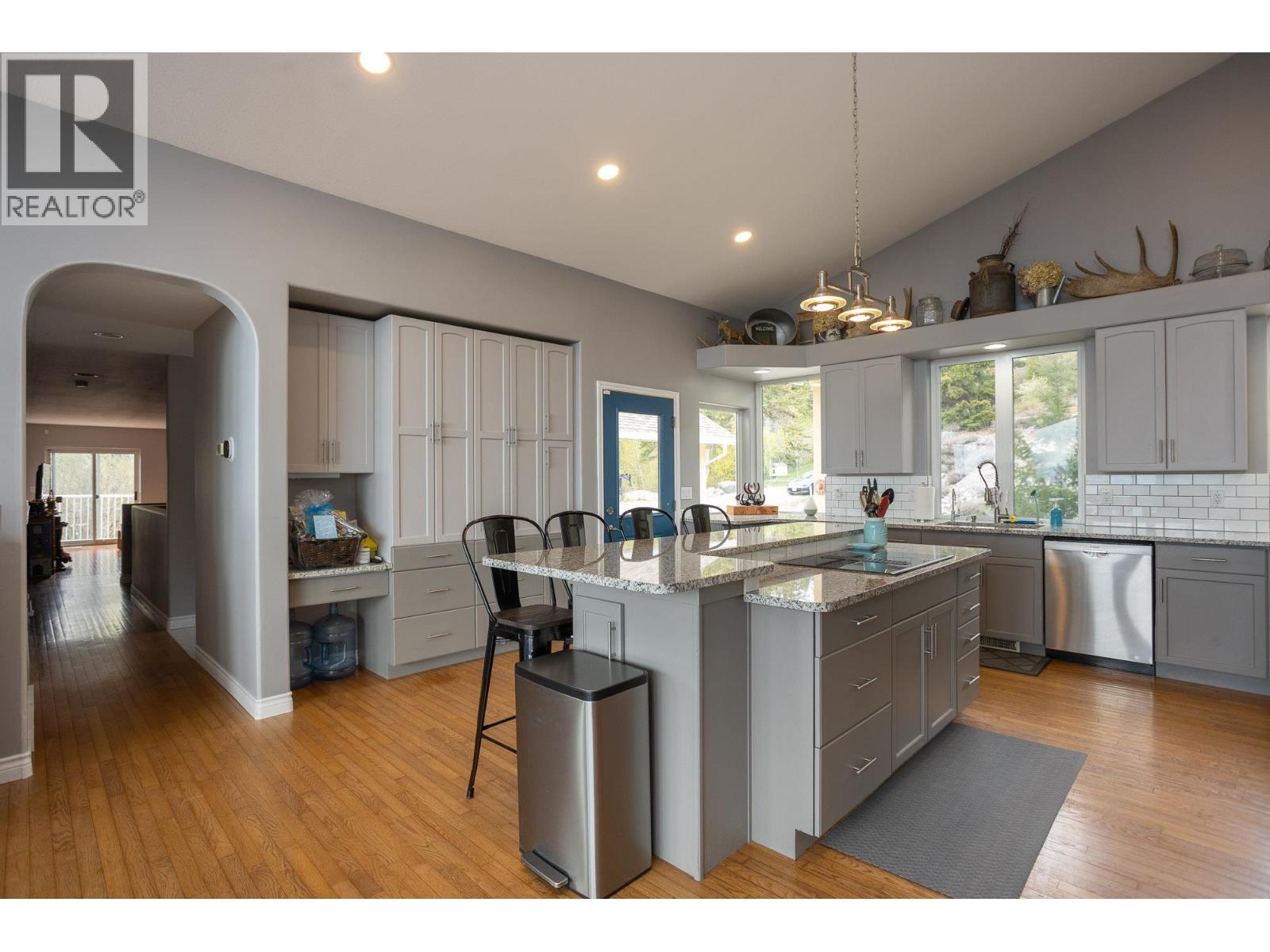  6720 Langley Court, Kelowna