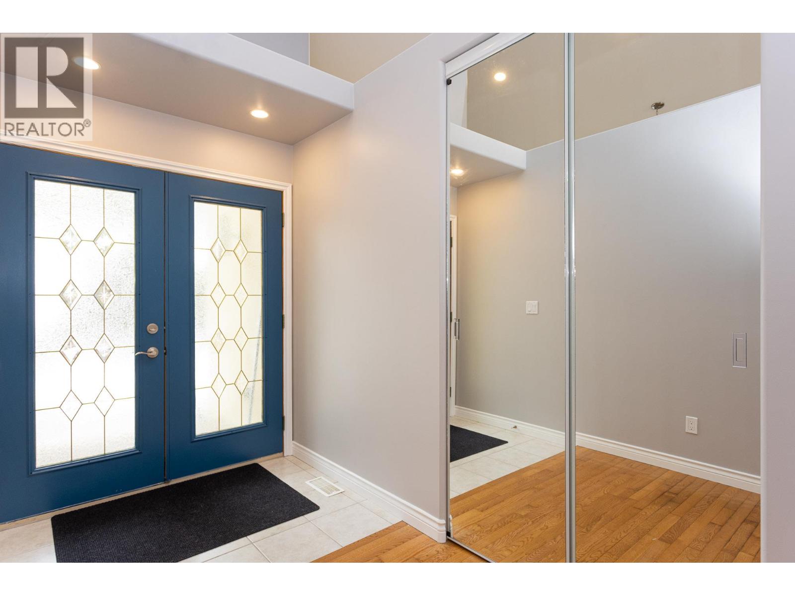  6720 Langley Court, Kelowna