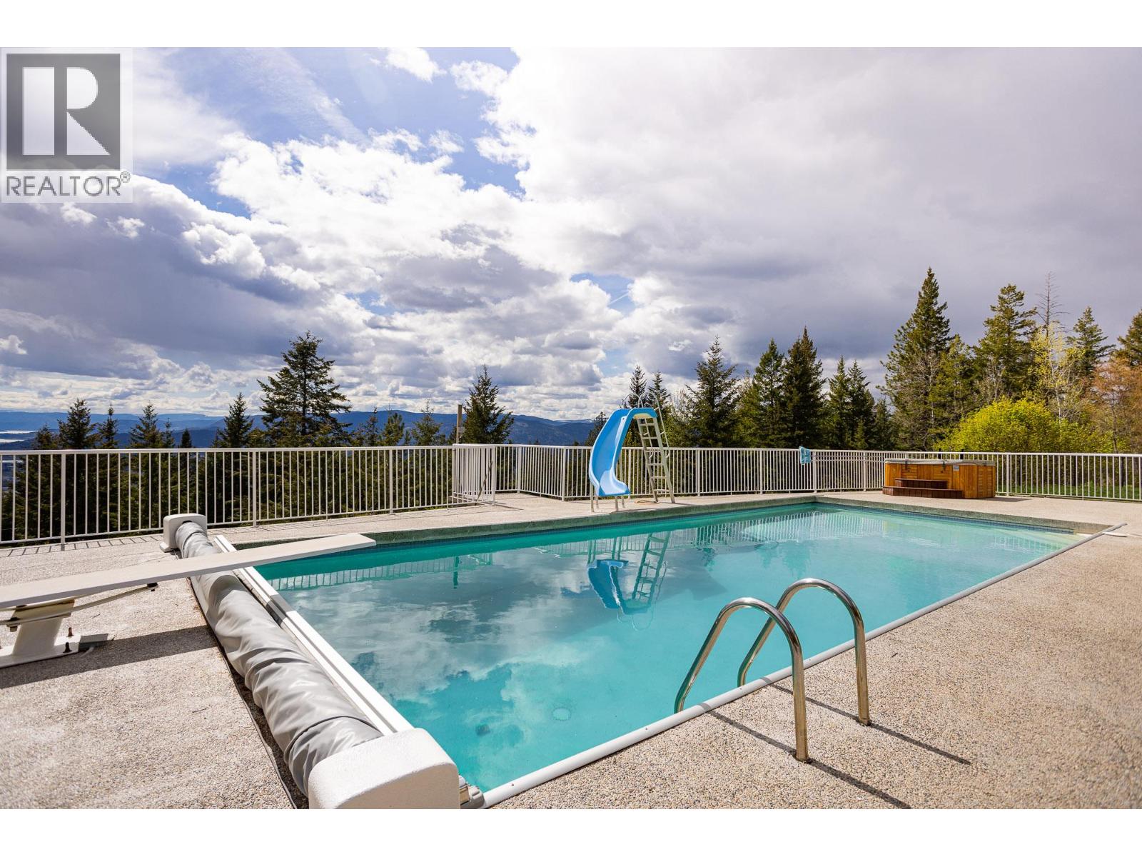  6720 Langley Court, Kelowna