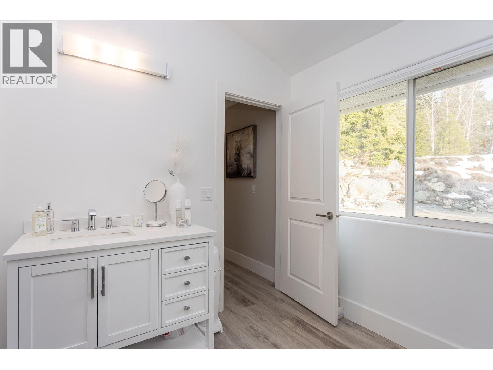  6720 Langley Court, Kelowna