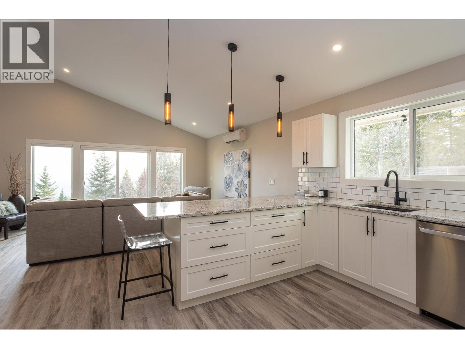  6720 Langley Court, Kelowna