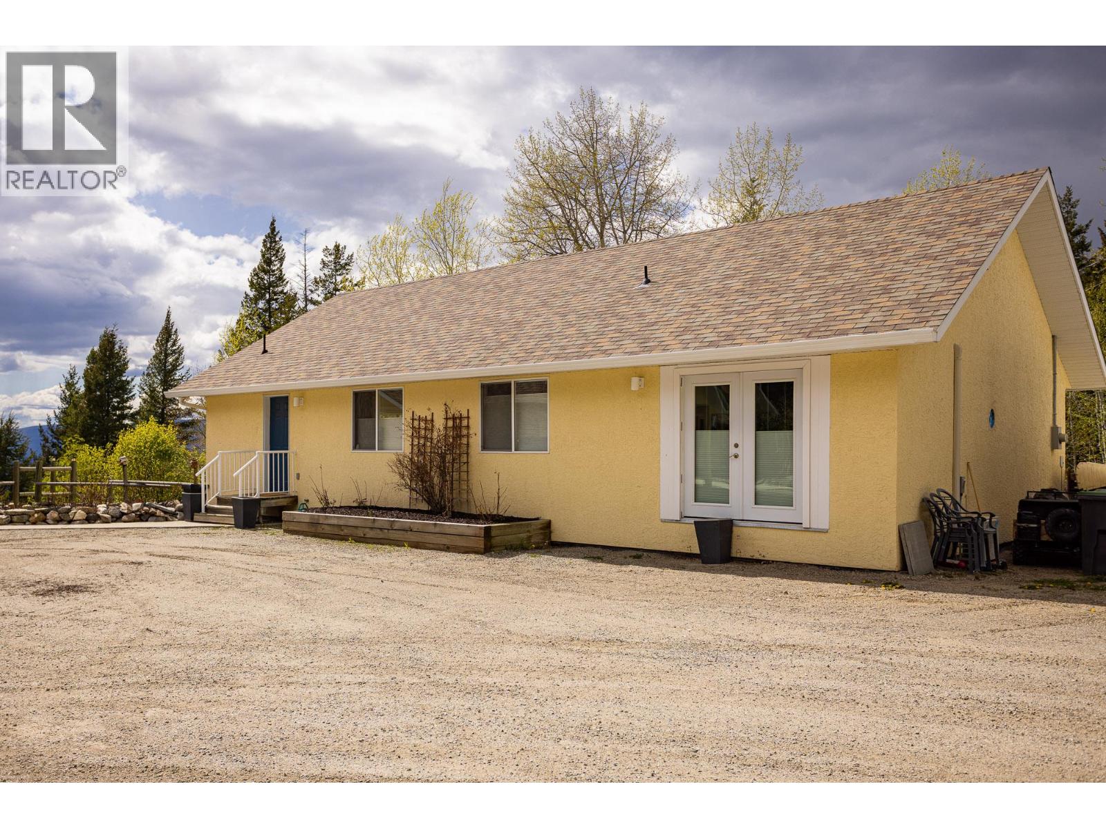  6720 Langley Court, Kelowna