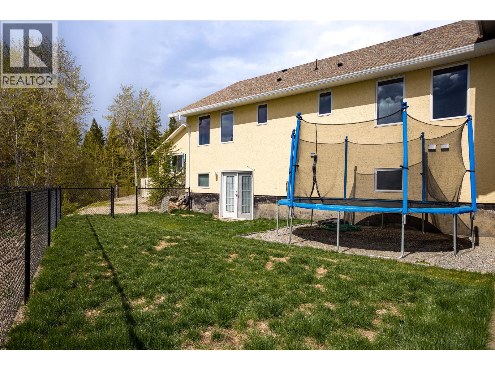  6720 Langley Court, Kelowna