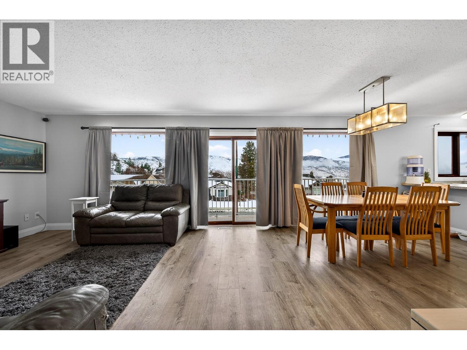 2727 QU'APPELLE Boulevard, Kamloops