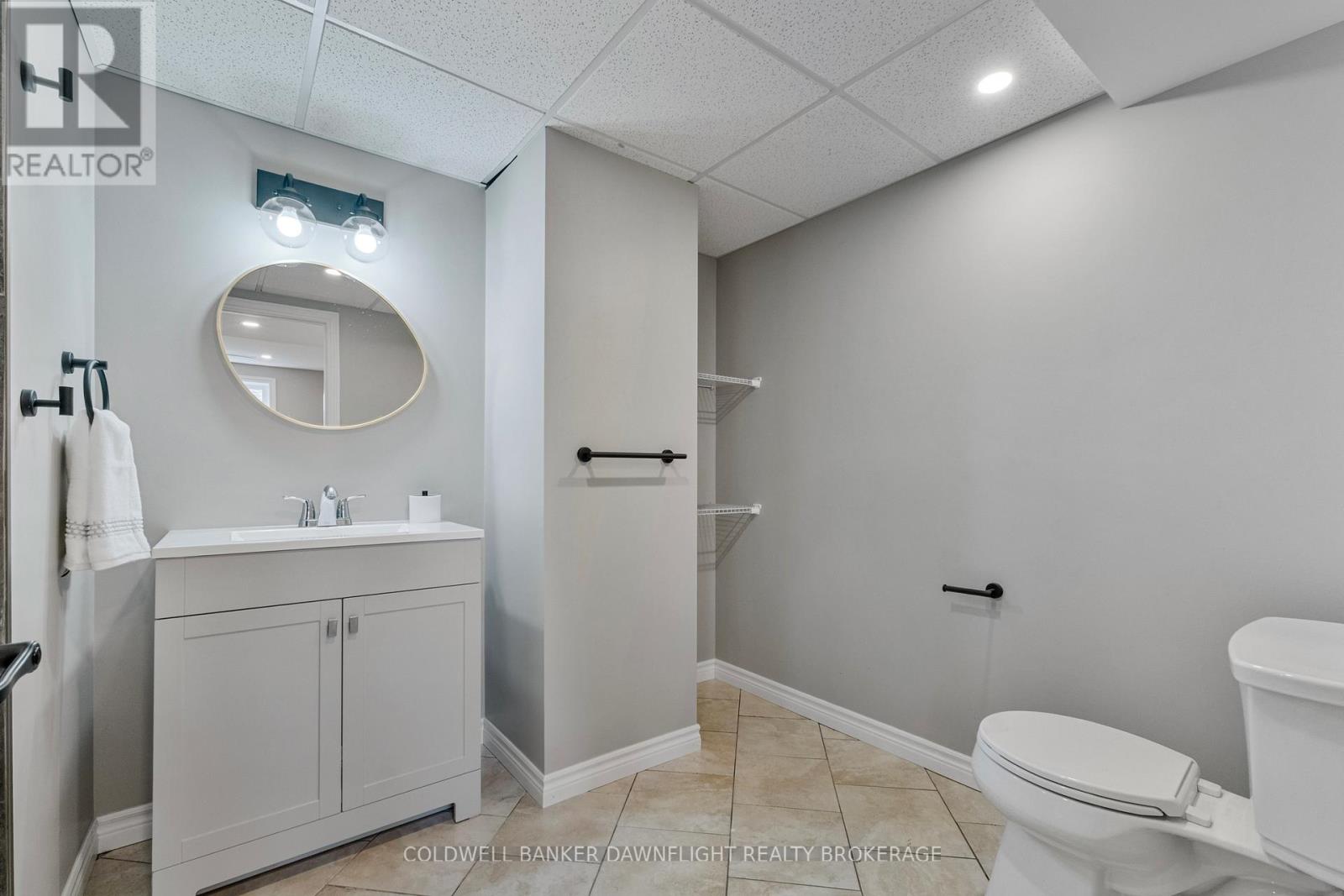 17 HAWTHORN CRESCENT Property Photo