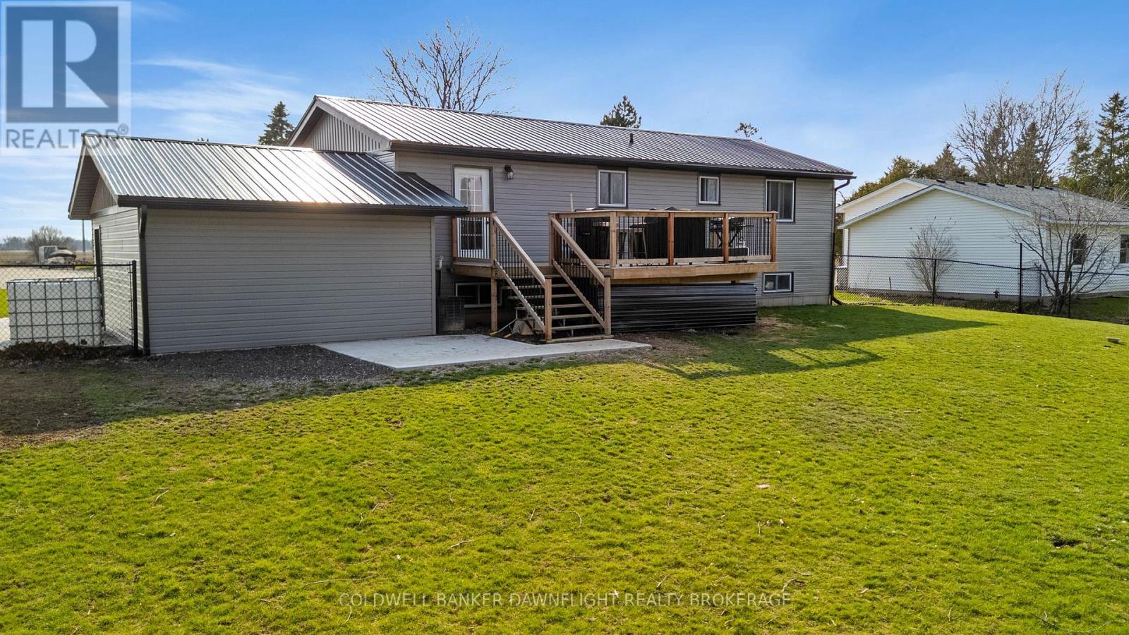 17 HAWTHORN CRESCENT Property Photo