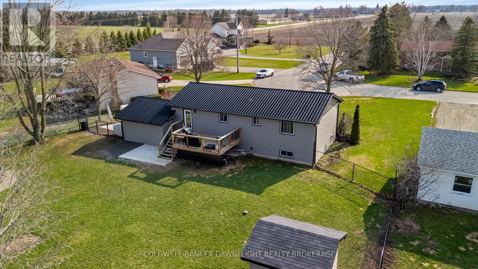 17 HAWTHORN CRESCENT Property Photo