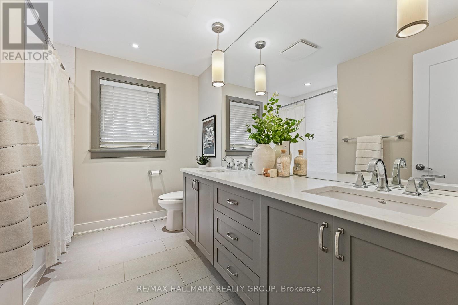 91 SHAUGHNESSY CRESCENT - 32