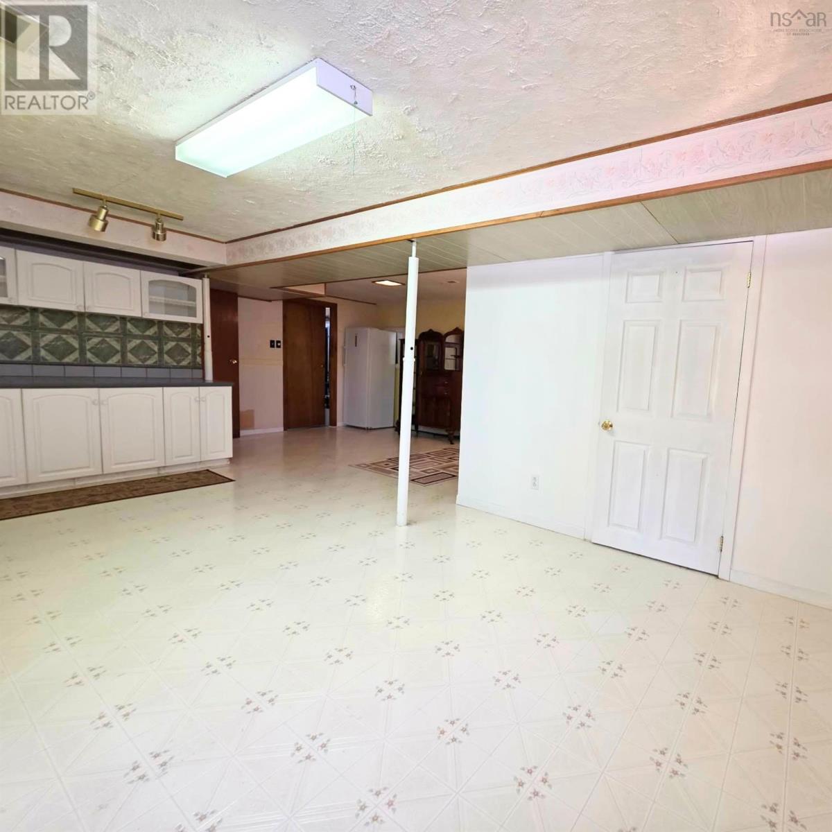 Property 28 of 33 of 99 Ranna Drive