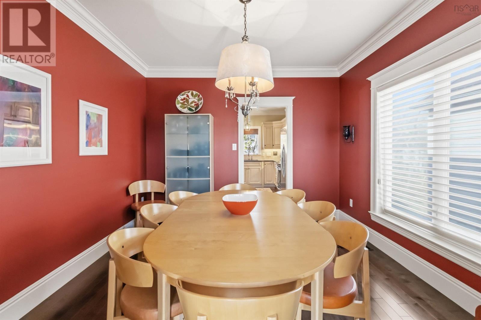 Property 17 of 49 of 53 White Glove Terrace