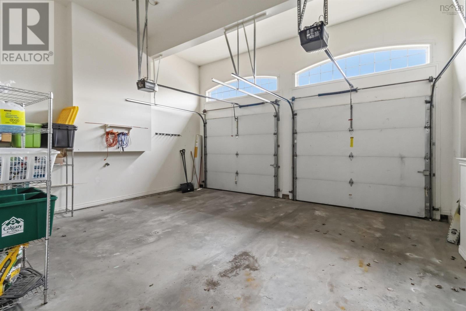 Property 45 of 49 of 53 White Glove Terrace