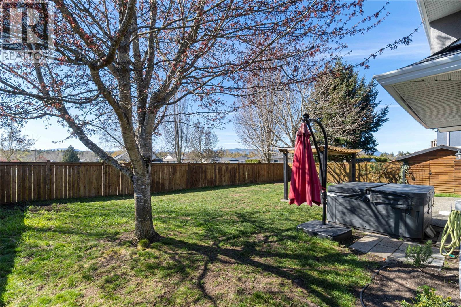 716 Ermineskin Ave, Parksville