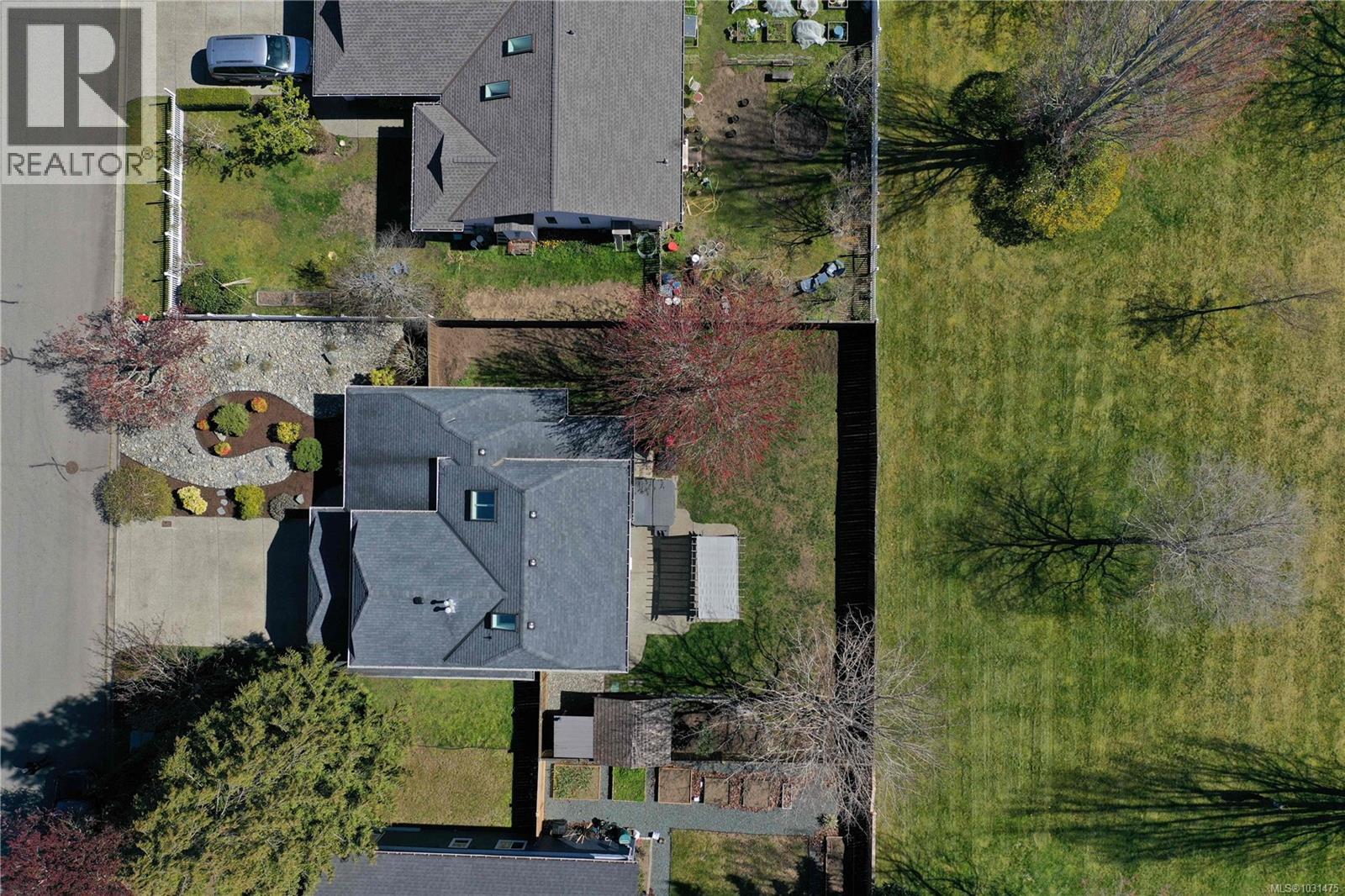 716 Ermineskin Ave, Parksville