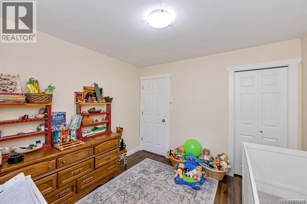 8033 Greendale Rd - 19