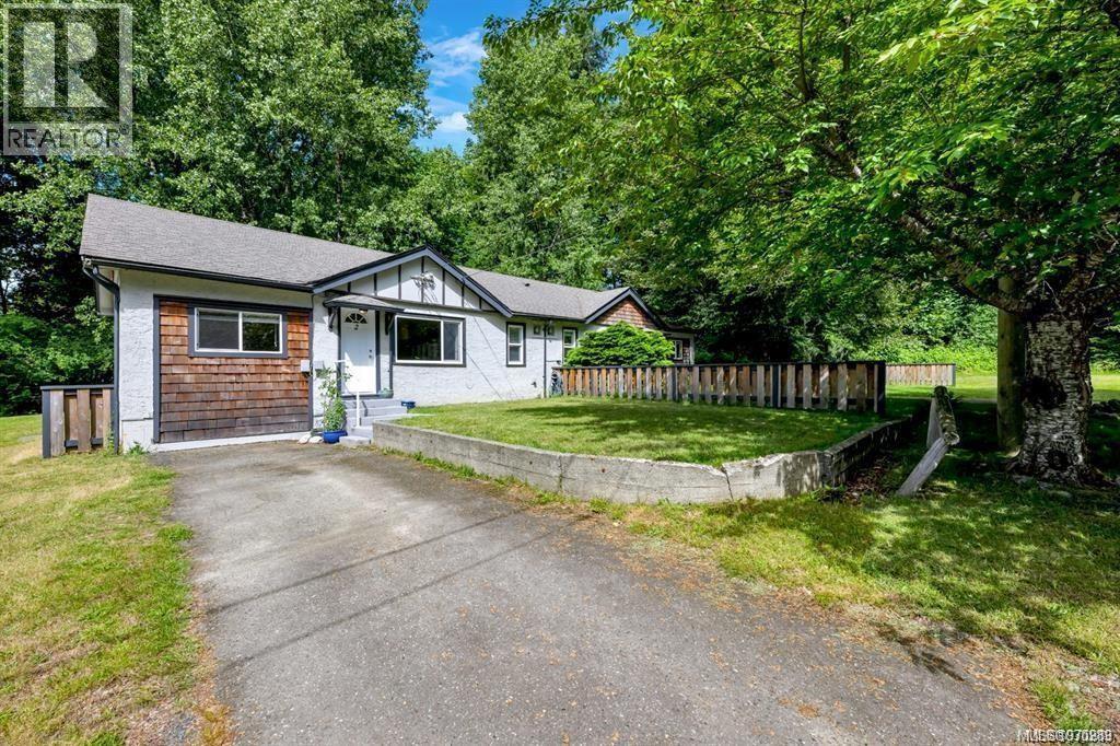 8033 GREENDALE RD - 26