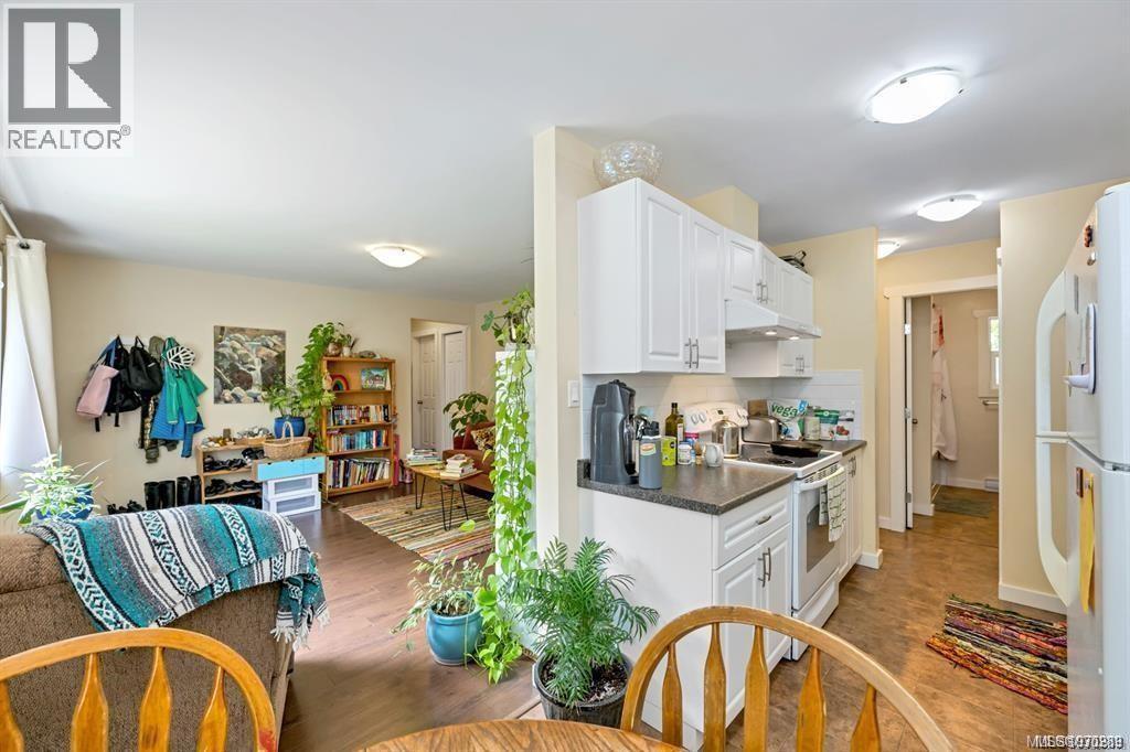 8033 Greendale Rd - 33