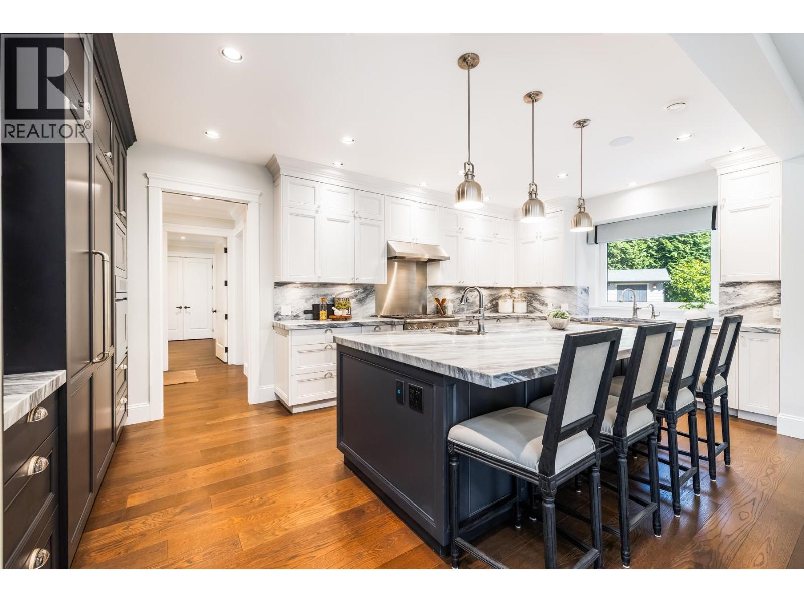 3850 ST. MARYS AVENUE, North Vancouver