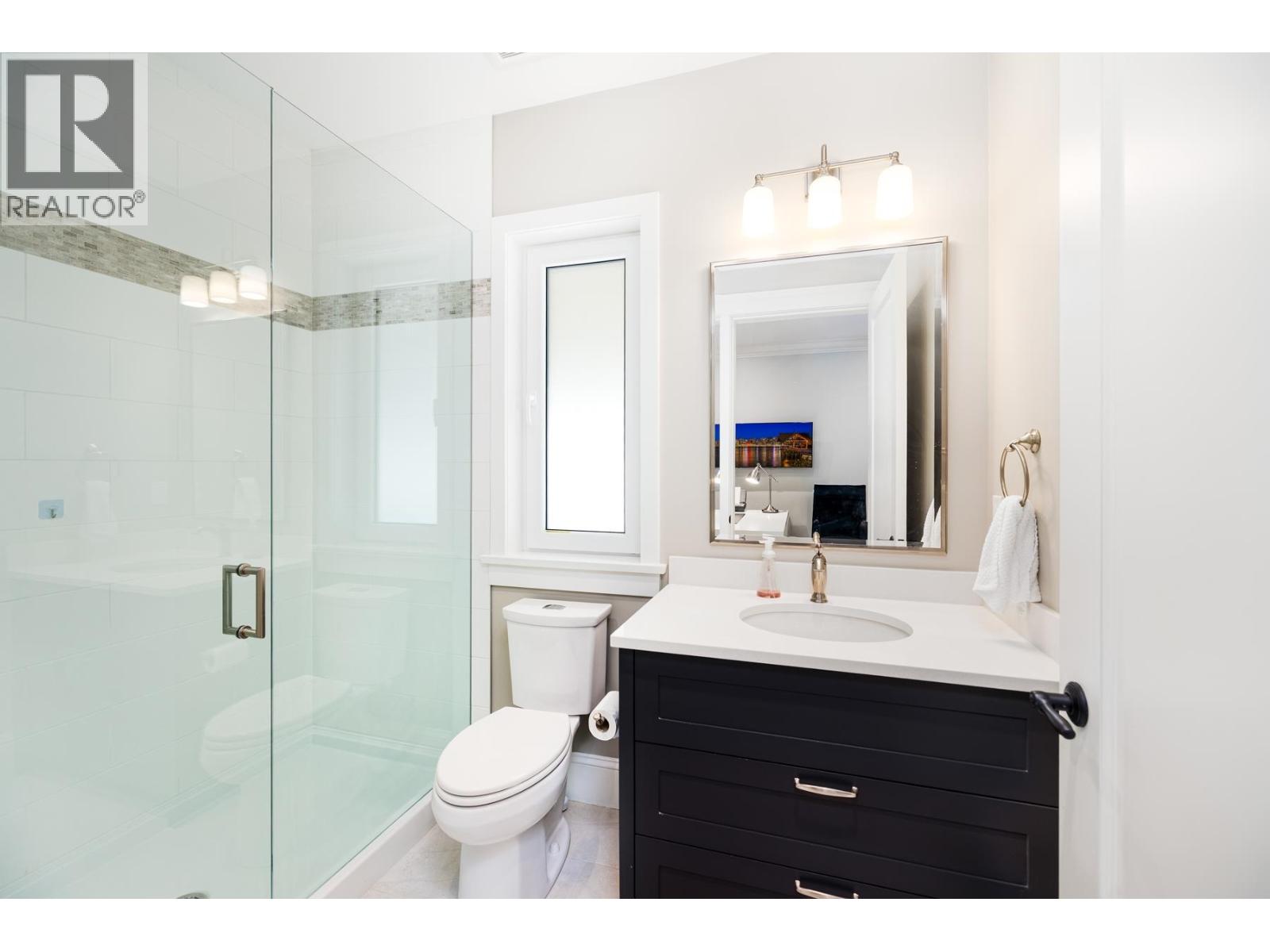 3850 ST. MARYS AVENUE, North Vancouver