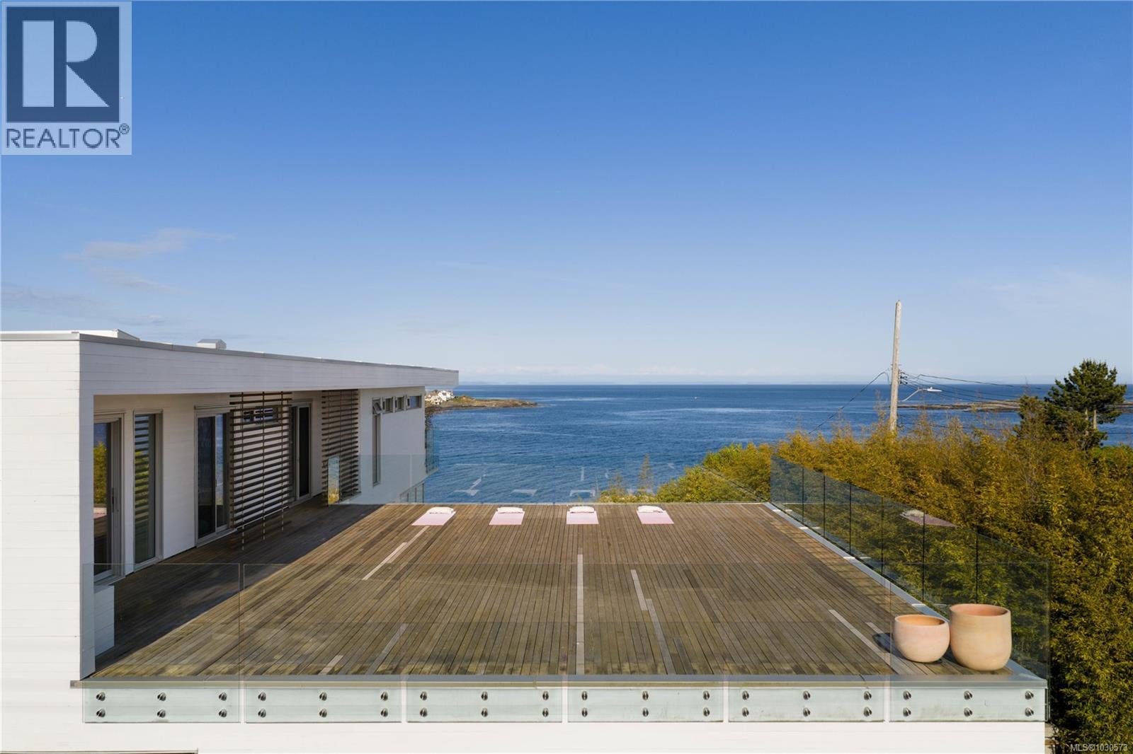  295 King George Terrace, Oak Bay