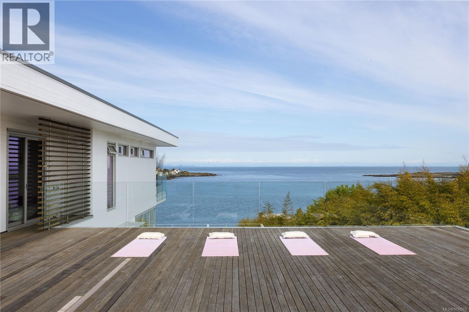  295 King George Terrace, Oak Bay