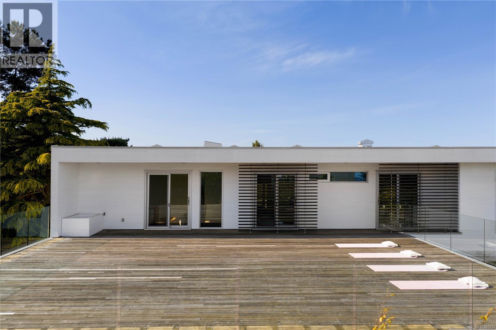  295 King George Terrace, Oak Bay