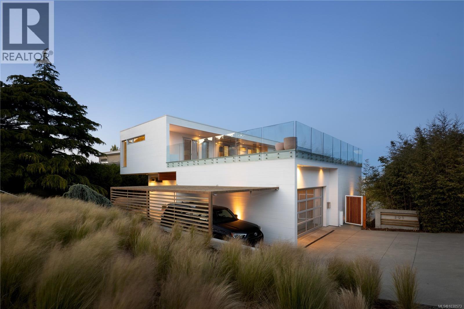  295 King George Terrace, Oak Bay