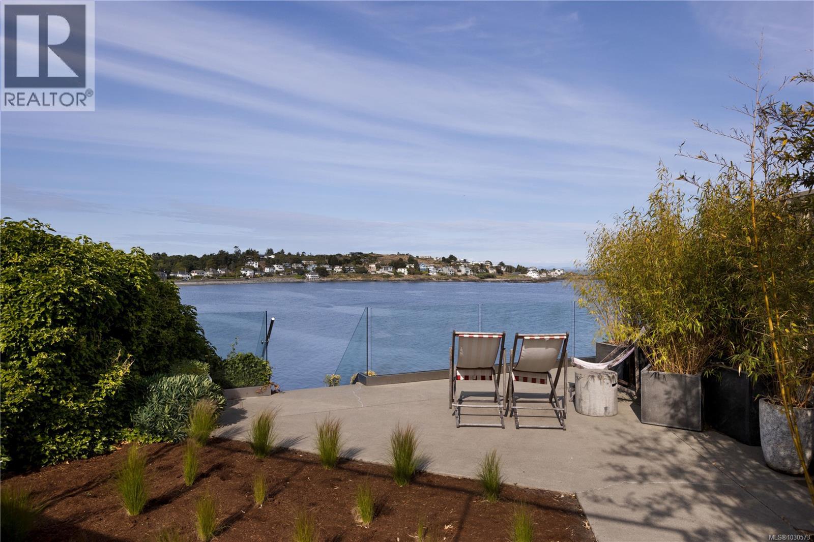  295 King George Terrace, Oak Bay